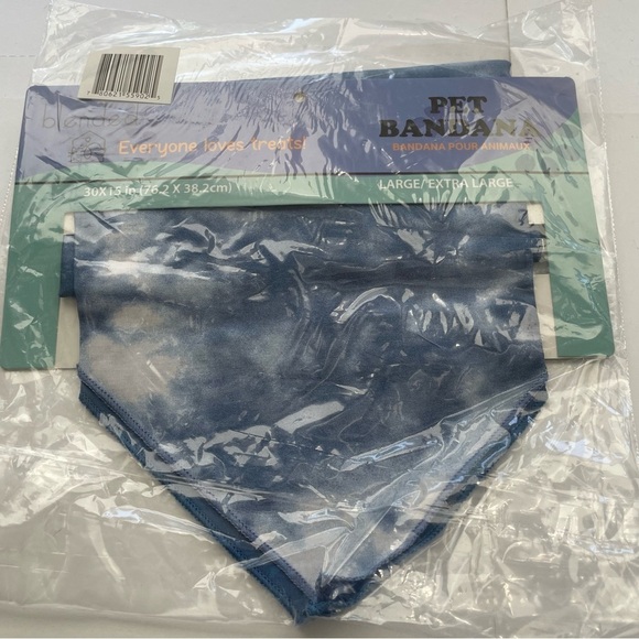 NWT Blended Dog Bandana 2-Pack L/XL Blue & Blue-White Tie Dye Pet Scarves 30x15 - Picture 6 of 6
